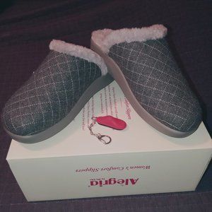 Women's Alegria Comfee Slipper, Smoke, Size 8.5M, NEW in Box